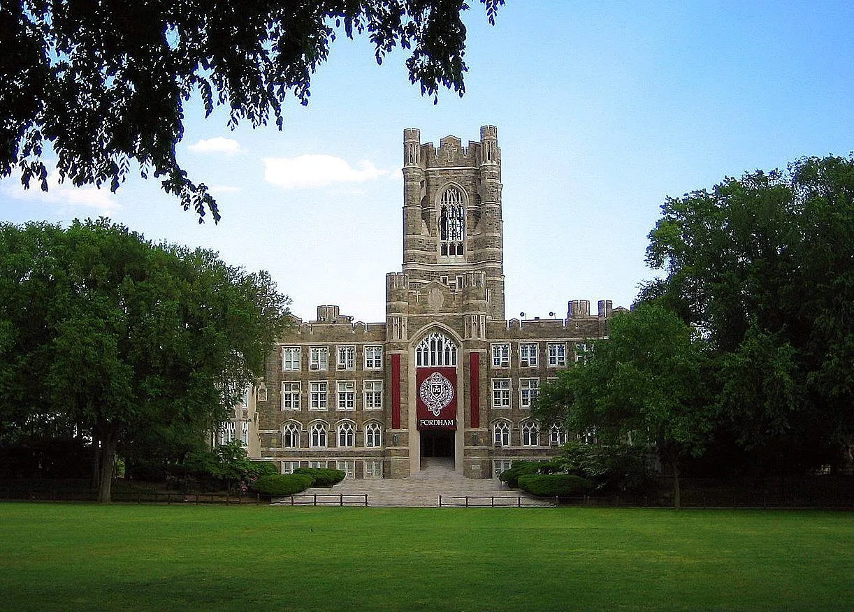 福特汉姆大学校园